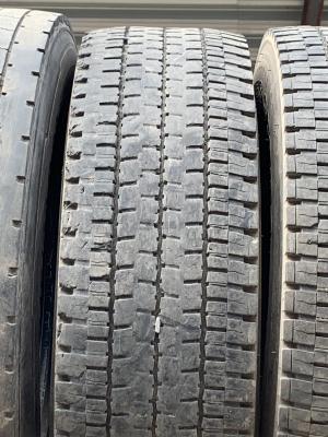 Грузовая шина 11/70 R22.5 (275/70 R22.5) Dunlop Dectes SP001 1212  ИЗНОС 30%