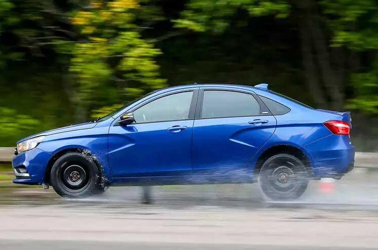 Резина 195 65 R15: как выбрать и продлить жизнь колёс