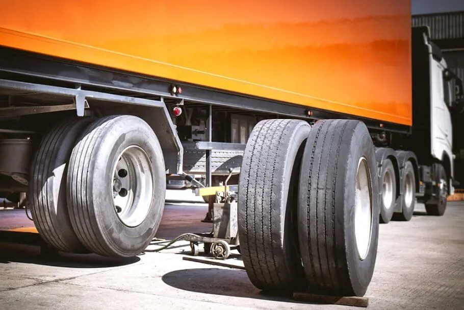 Минпромторг: Запрет Японии на импорт в РФ шин для грузовиков не отразится на рынке